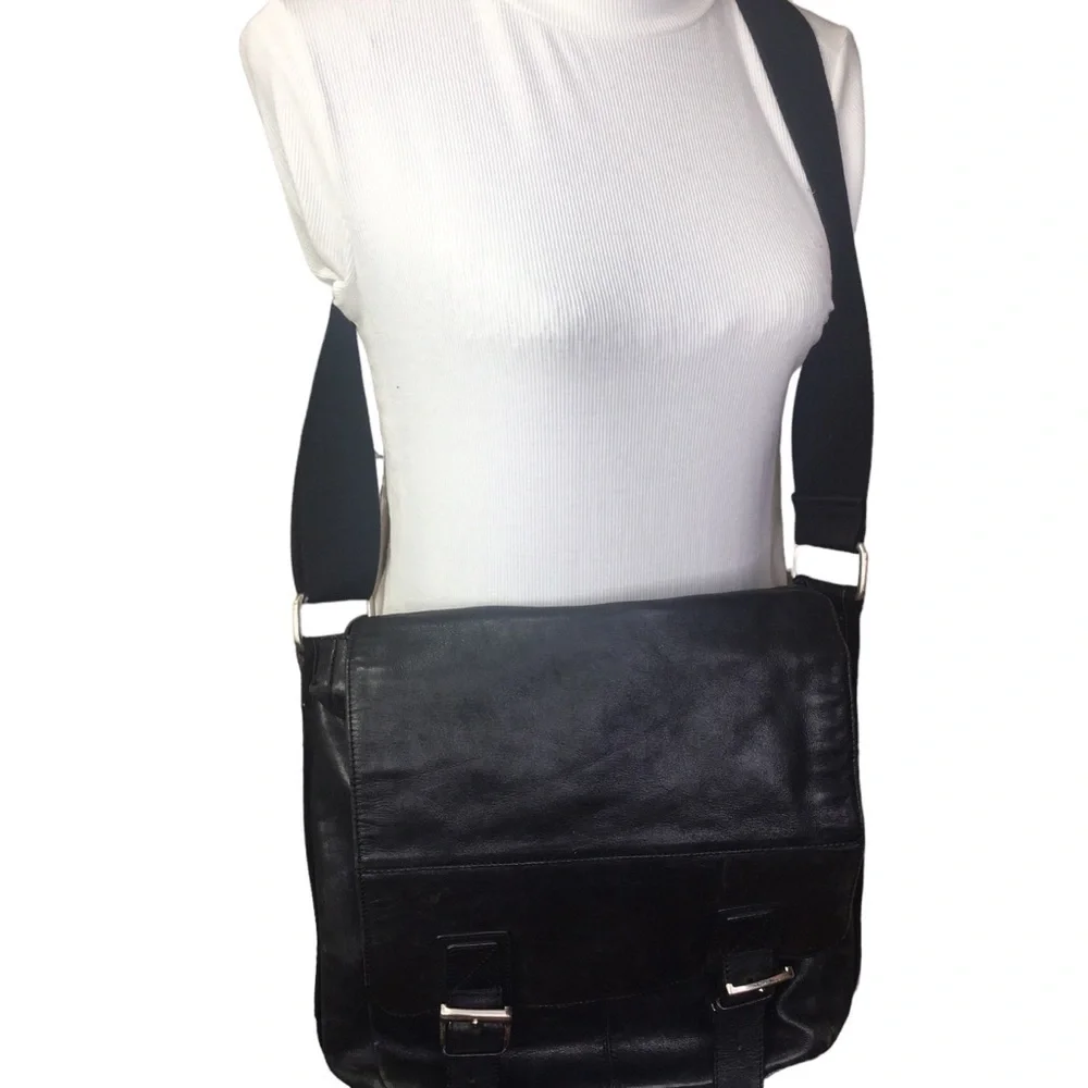 Fossil Brand black leather large satchel book bag